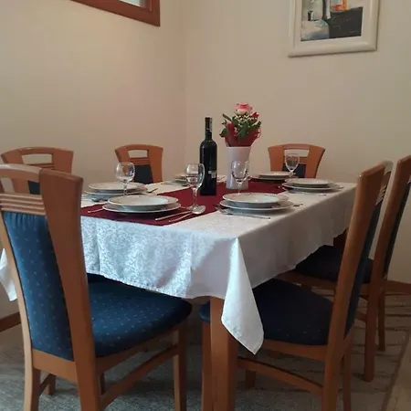 Trstenik Apartment *