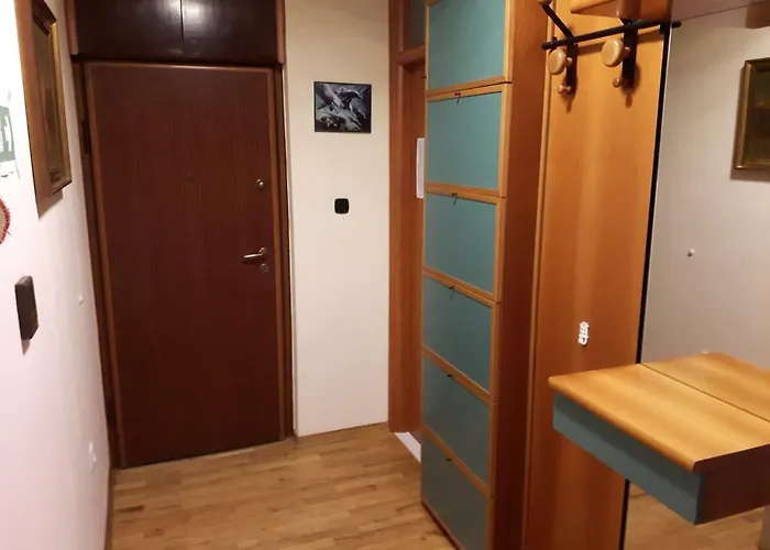 Appartement Trstenik Split